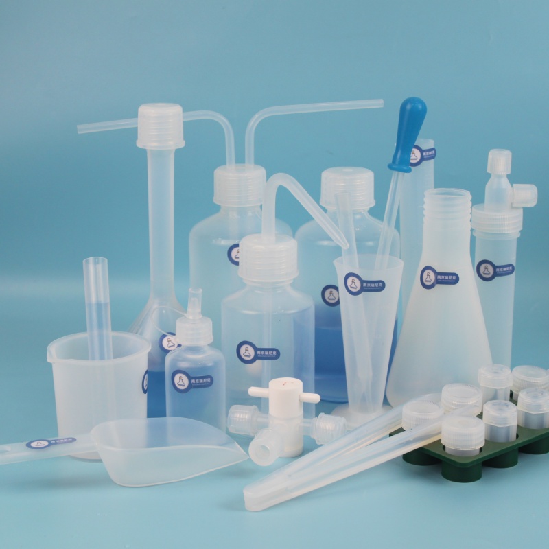 PFA、FEP與PTFE材質(zhì)的區(qū)別與選擇指南